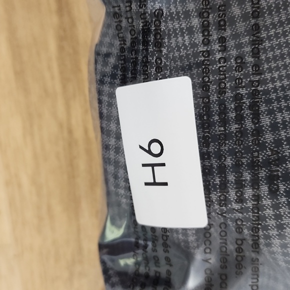 NEW Banana Republic Womens Size 12 Plaid Ankle Pants Gray Slim Fit - Picture 5 of 5